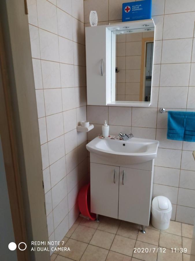 Apartman Ena Vodice Ngoại thất bức ảnh